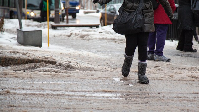 Pluie verglaçante : la Guignolée du Dr Julien annulée à Québec