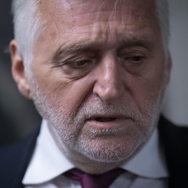Un mensonge au procès de Gilbert Rozon? | En bref | Radio-Canada