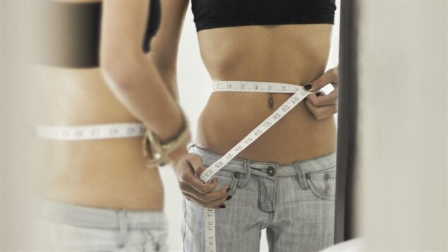 Une jeune femme anorexique Une jeune femme anorexique