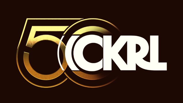 Logo du 50e anniversaire de CKRL.