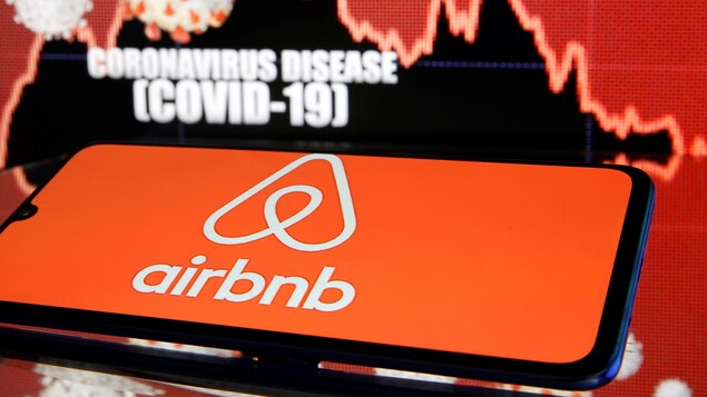 Le logo d'Airbnb.