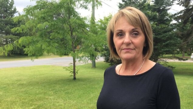 La mairesse de Saint-Quentin, Nicole Somers, déplore le manque d'ambulances dans la région. La mairesse de Saint-Quentin, Nicole Somers, déplore le manque d'ambulances dans la région.