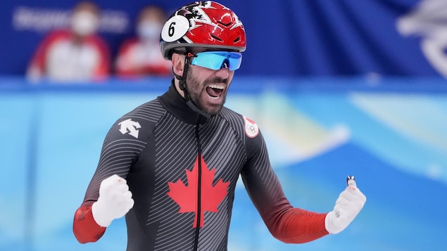 Des adieux à guichets fermés pour Charles Hamelin