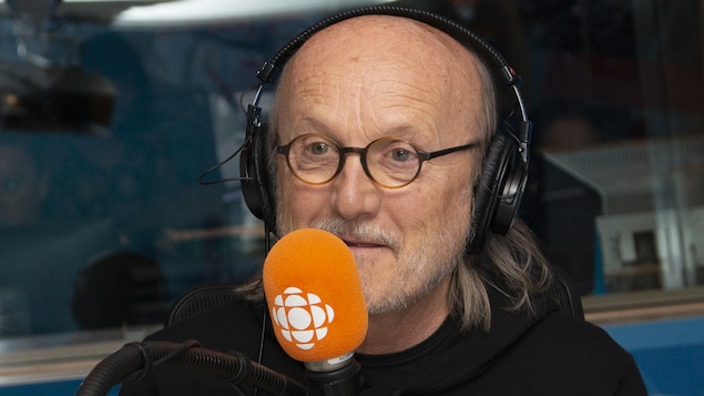 Jim Corcoran au studio 17 de Radio-Canada, à Montréal, le 26 août 2018.