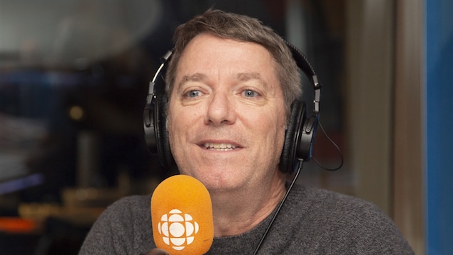 Patrice L'Écuyer au studio 17 de Radio-Canada, à Montréal, le 28 octobre 2018.
