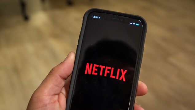 L’application Netflix sur un téléphone.