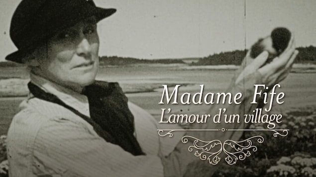 Une image tirée du documentaire de Vincent Mercier, Madame Fife, L'amour d'un village. 
