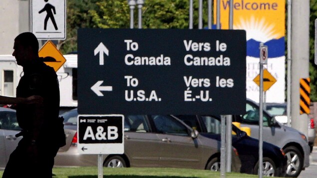 Un poste frontalier canadien Un poste frontalier canadien