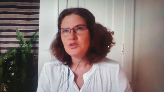 Daniela Moisa en rencontre Zoom.