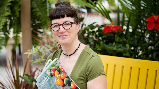 Julie Boudreau, éditrice et rédactrice en chef de la revue Planète Jardin
