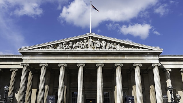 Façade du British Museum à Londres.