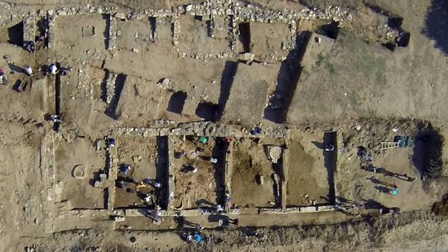 Le site archéologique de la cité d'Argilos, en Grèce, vu d'en haut.