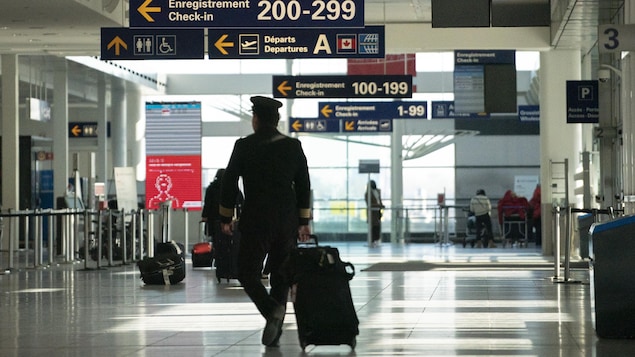 Délais dans les aéroports : « ça va devenir pire » au cours de l’été