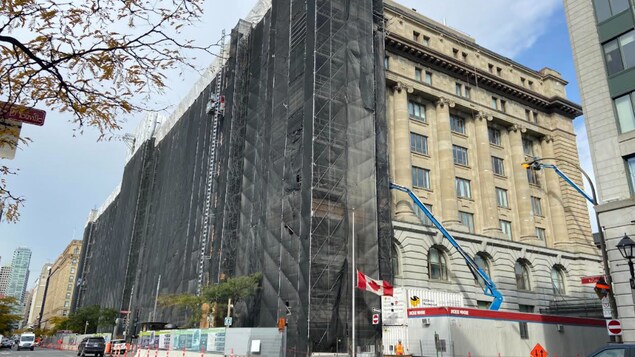 Le chantier de restauration de l’Édifice des Douanes, rue McGill, dans le Vieux-Montréal.