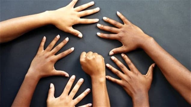 Démystifier les origines de la couleur de peau pour mettre fin au racisme