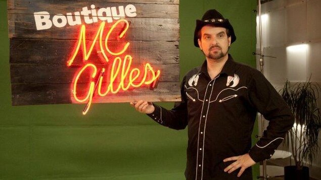 Enseigne de néons de la nouvelle boutique de MC Gilles.