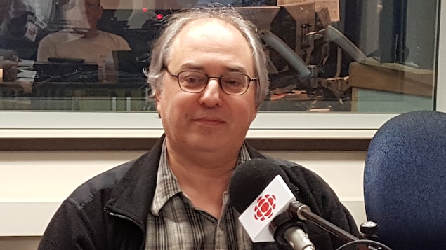 Le politologue et professeur Michel Roche Le politologue et professeur Michel Roche
