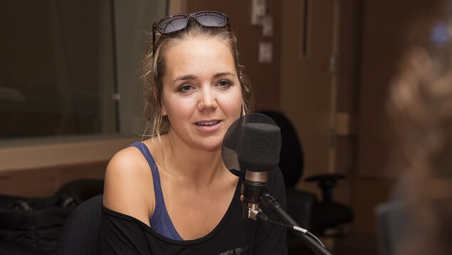 Lucie Vondrackova en entrevue au studio 18 de Radio-Canada, à Montréal, le 4 décembre 2017.
