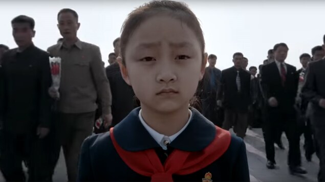 Zin-mi, la fillette de 8 ans en vedette du film Under the Sun, de Vitaly Mansky
