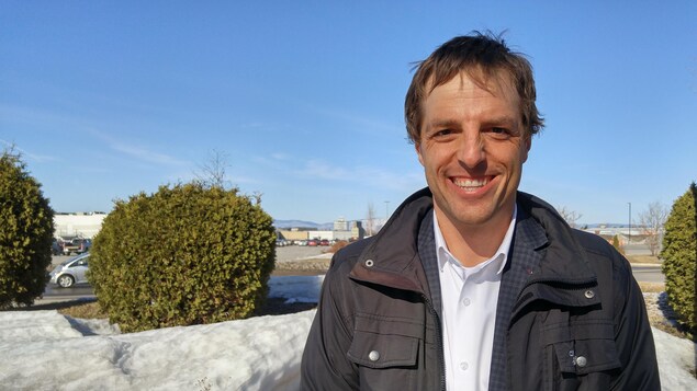 Philippe Gagnon face à la caméra
