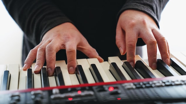 Des enseignants de musique du N.-B. s’adaptent à l’école virtuelle