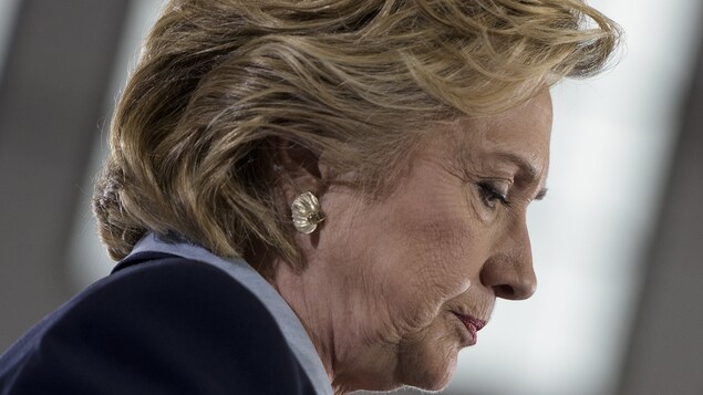 Hillary Clinton pendant une allocution lors d'un rassemblement démocrate tenu en Ohio, en octobre 2016. Hillary Clinton pendant une allocution lors d'un rassemblement démocrate tenu en Ohio, en octobre 2016.