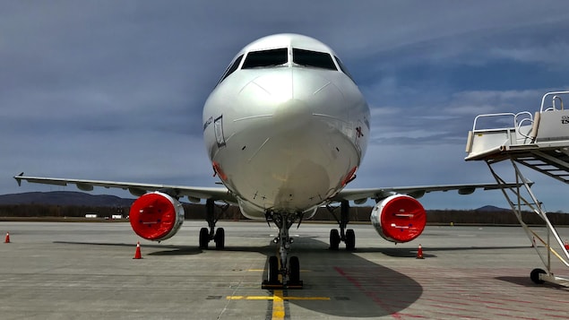 Les lignes aériennes contestent des règles de la charte des droits des passagers