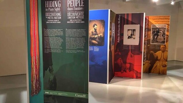L'exposition Un peuple dans l'ombre de Bibliothèque et Archives Canada.