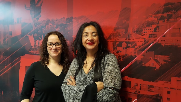 La professeure de politique américaine Karine Prémont et Sondès Allal, l'instigatrice d'UPOPS, l'université populaire de Sherbrooke.