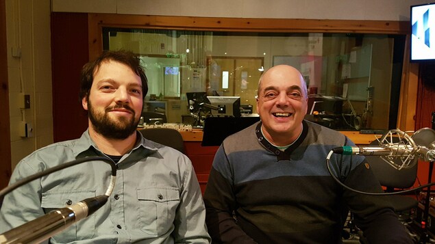 Yves Girard, le président de l'Association de protection de la rivière Moisie (APRM) et son père, Daniel, qui a tenu les mêmes fonctions durant 10 ans. Yves Girard, le président de l'Association de protection de la rivière Moisie (APRM) et son père, Daniel, qui a tenu les mêmes fonctions durant 10 ans.