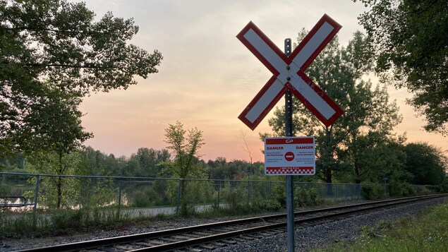 U﻿n numéro pour signaler les blocages de pistes cyclables par des trains à Sherbrooke