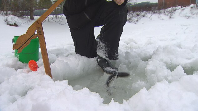 Ouverture prochaine de la pêche récréative hivernale dans le fjord