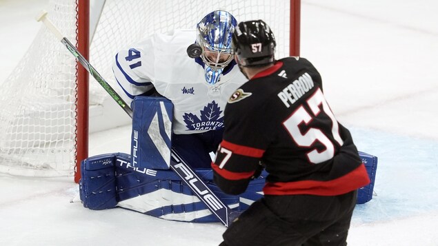David Perron ratera de cinq à sept semaines
