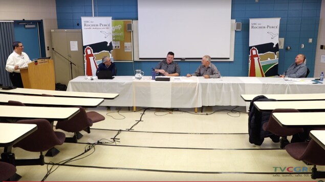 Un débat convivial pour le poste de préfet de Rocher-Percé