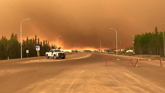 Feux De Forêt En Alberta Dossier Radio Canadaca 0347