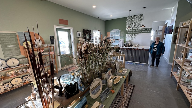 Le magasin de poterie de Susan Robertson à Broderick, en Saskatchewan, en octobre 2023.