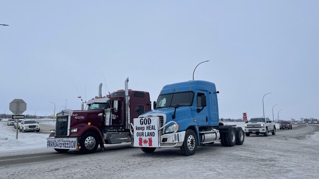 Aucune contravention remise aux camionneurs qui bloquent la frontière à Emerson