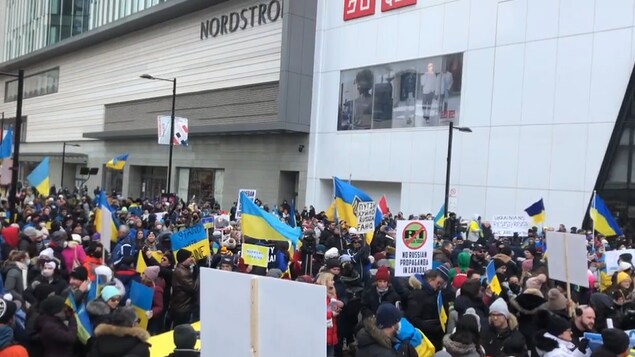 Mobilisation à Toronto en soutien à l’Ukraine