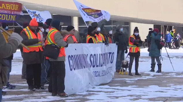 Manifestation à Toronto contre l’extrémisme observé à Ottawa