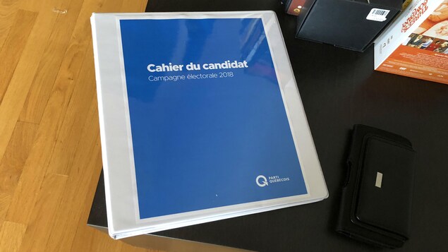 Chaque candidat du Parti québécois a reçu un cahier semblable Chaque candidat du Parti québécois a reçu un cahier semblable