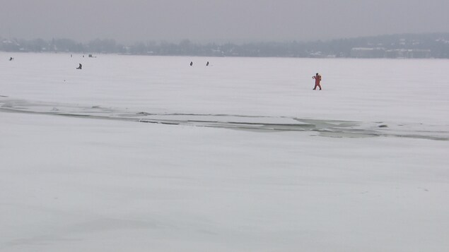 Un pêcheur sauvé des eaux glacées du lac Memphrémagog 