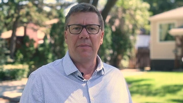 Un chèque de 500 $ pour chaque Saskatchewanais de plus de 18 ans cet automne