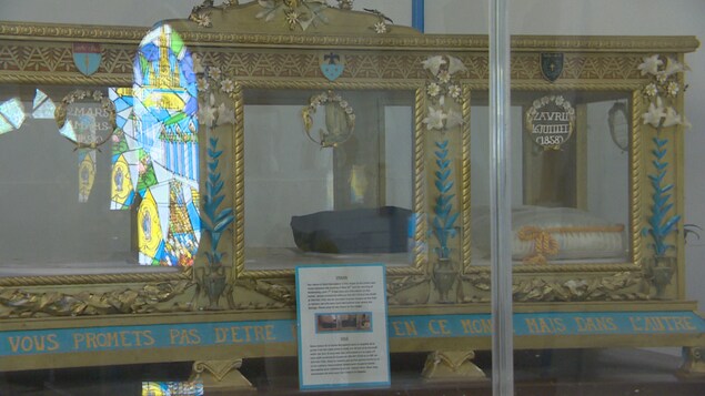 Statut Sainte-Bernadette volée -Saint-Malo