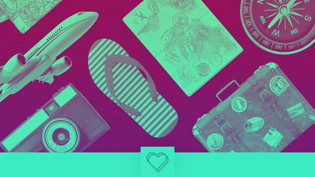 Plusieurs objets représentant le thème du voyage : Une carte, un avion, une caméra photo, une sandale, un passeport, une valise et une boussole.