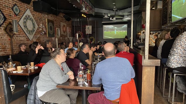 Des Estriens déçus de l’élimination du Canada au soccer