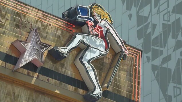 Une cour ontarienne entendra la contestation d’un groupe de défense des effeuilleuses