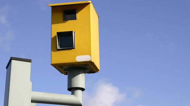 Auto prêtée et radar photographique. Vrai ou faux, puisque vous êtes le propriétaire de l'auto, la contravention sera émise à votre nom?