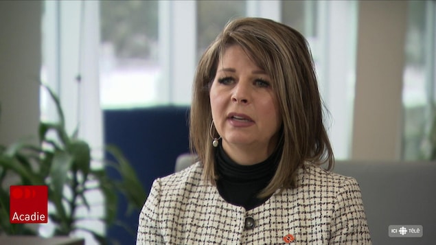 Lori Clark en entrevue.