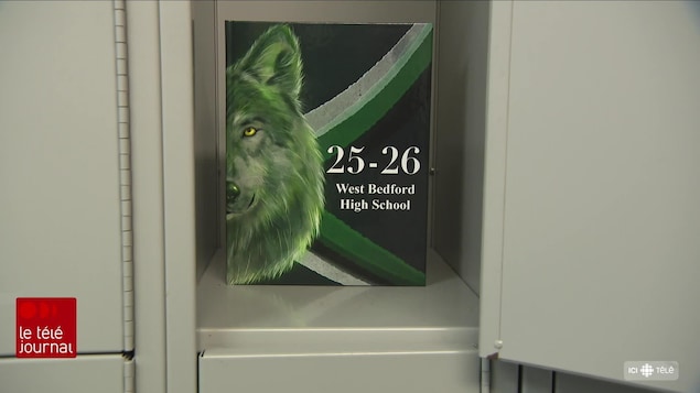 L'album de fin d'année de l'école secondaire de West Bedford.