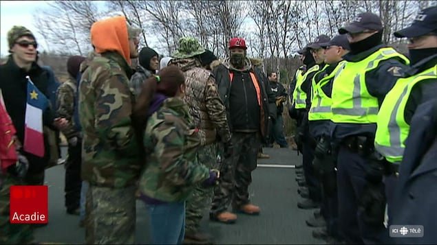 Une image d'archives d'une manifestation où les opposants faisaient face aux policiers.
